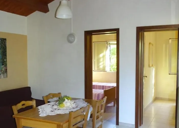 Ferienhaus Schoener Zentraler Direkt Am Sandstrand Auf Sizilien By Interhome *